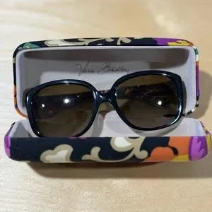 Vera Bradley Black Suzani Sunglasses with Case Scratch free like new Vera Bradley SUZANI Hard SUNGLASSES Eye Eyeglasses CLAMSHELL  main image 4
